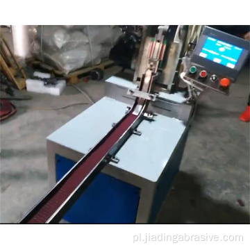 Maszyna do produkcji ściernicy z listwami ściernymi z chwytem